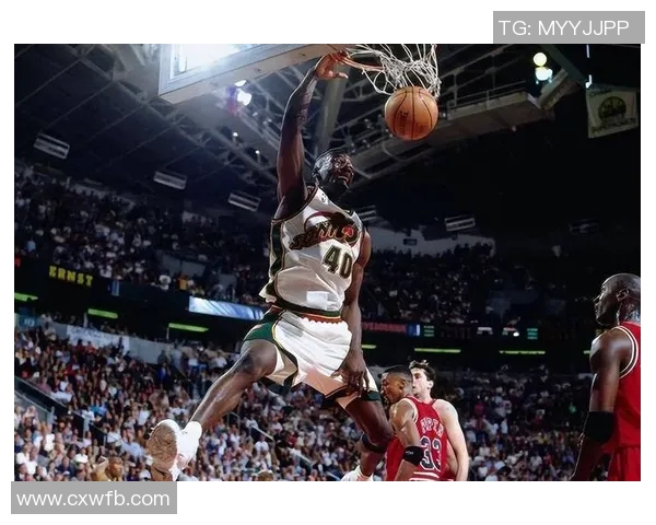 NBA篮球明星扣篮精彩瞬间全记录让你领略扣篮艺术的魅力与激情